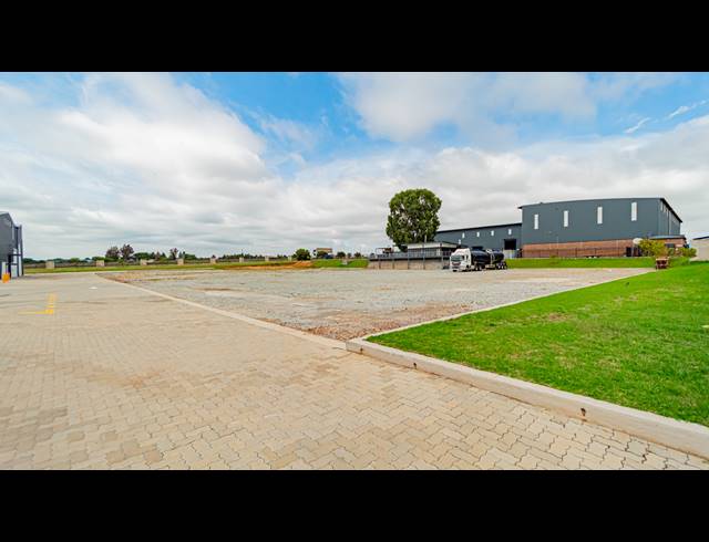7,500M² VACANT LAND FOR SALE IN KNOPJESLAAGTE